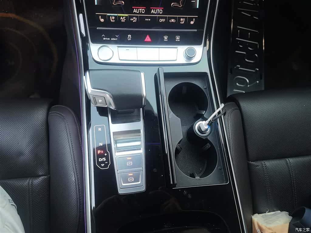 Audi A8L, 2021 15