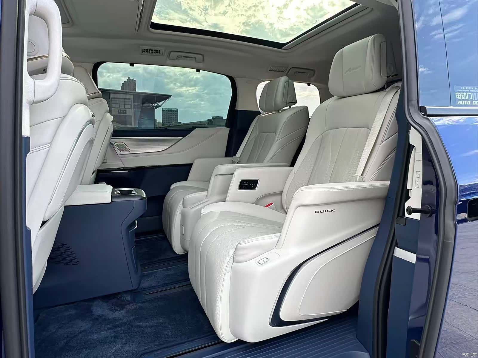 Buick GL8, 2024 8