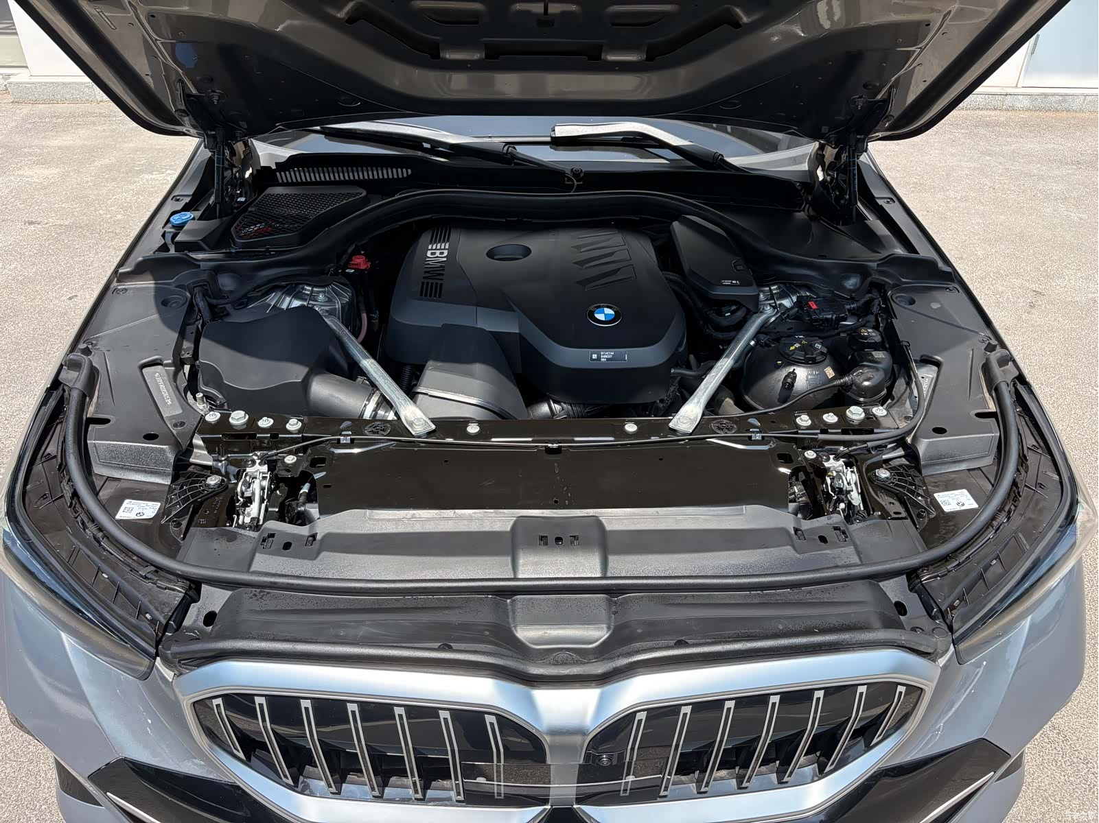 BMW 5 Series, 2025 11