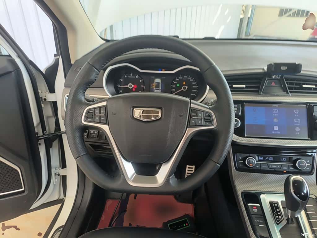 Geely Emgrand, 2018 11