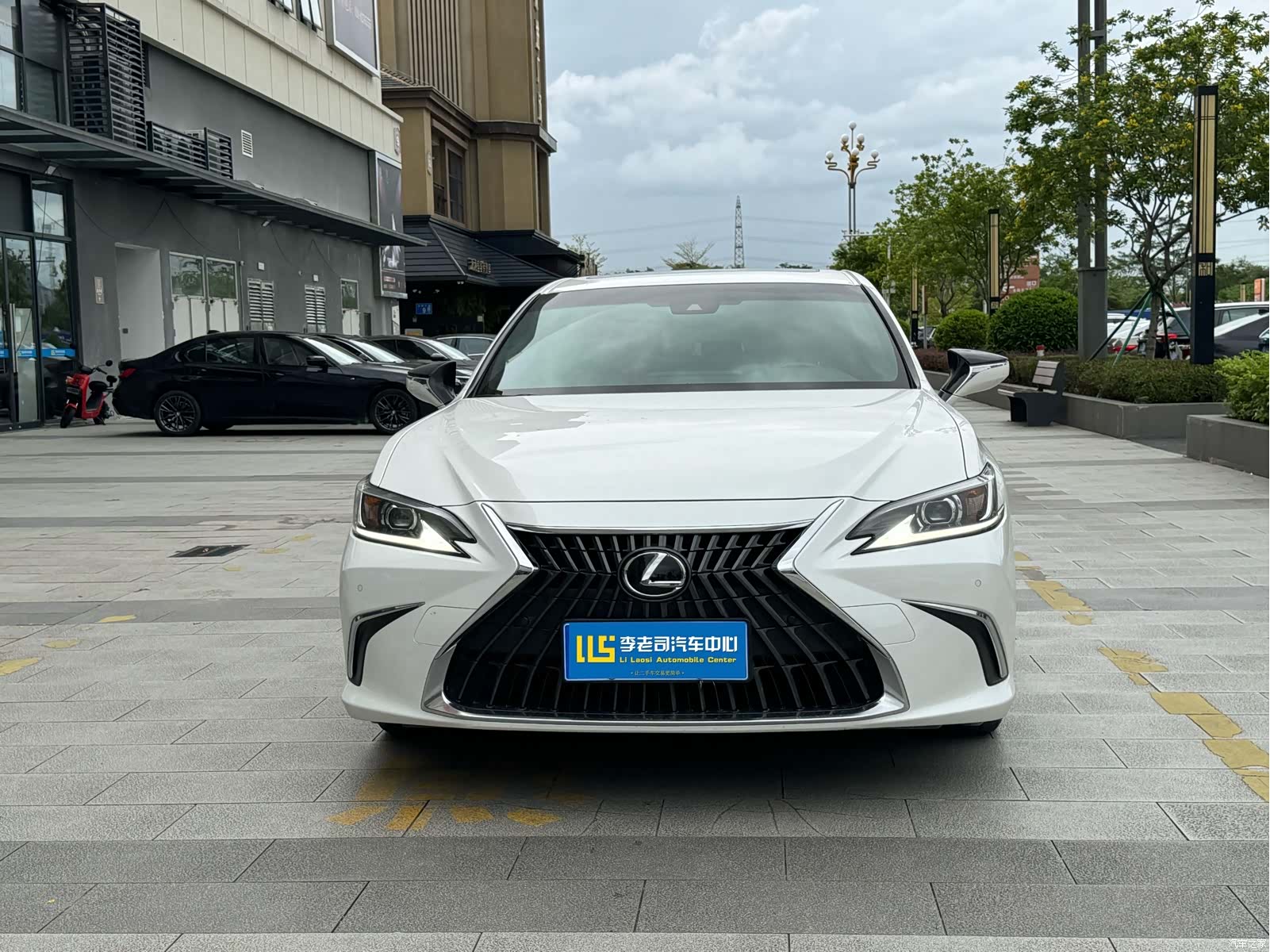 Lexus ES, 2022 2