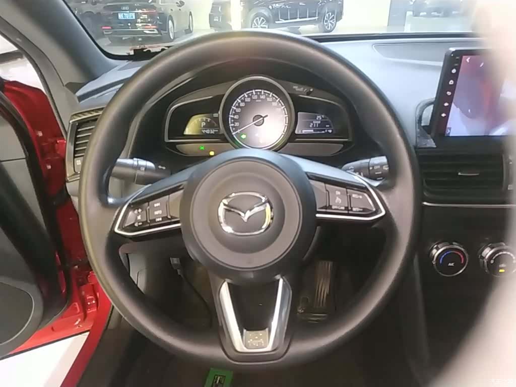 Mazda CX-4, 2021 11