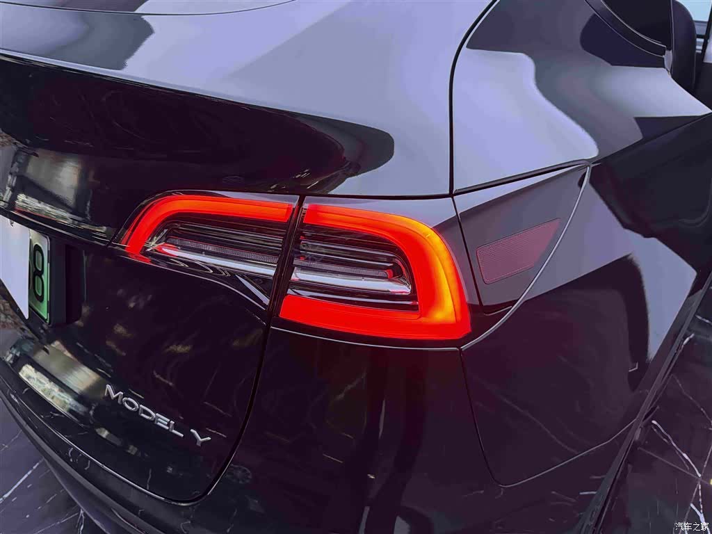 Tesla Model Y, 2023 20