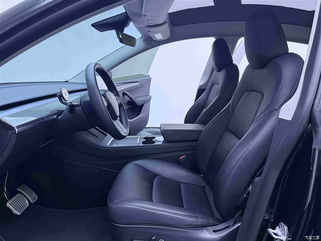 Tesla Model Y, 2023 11