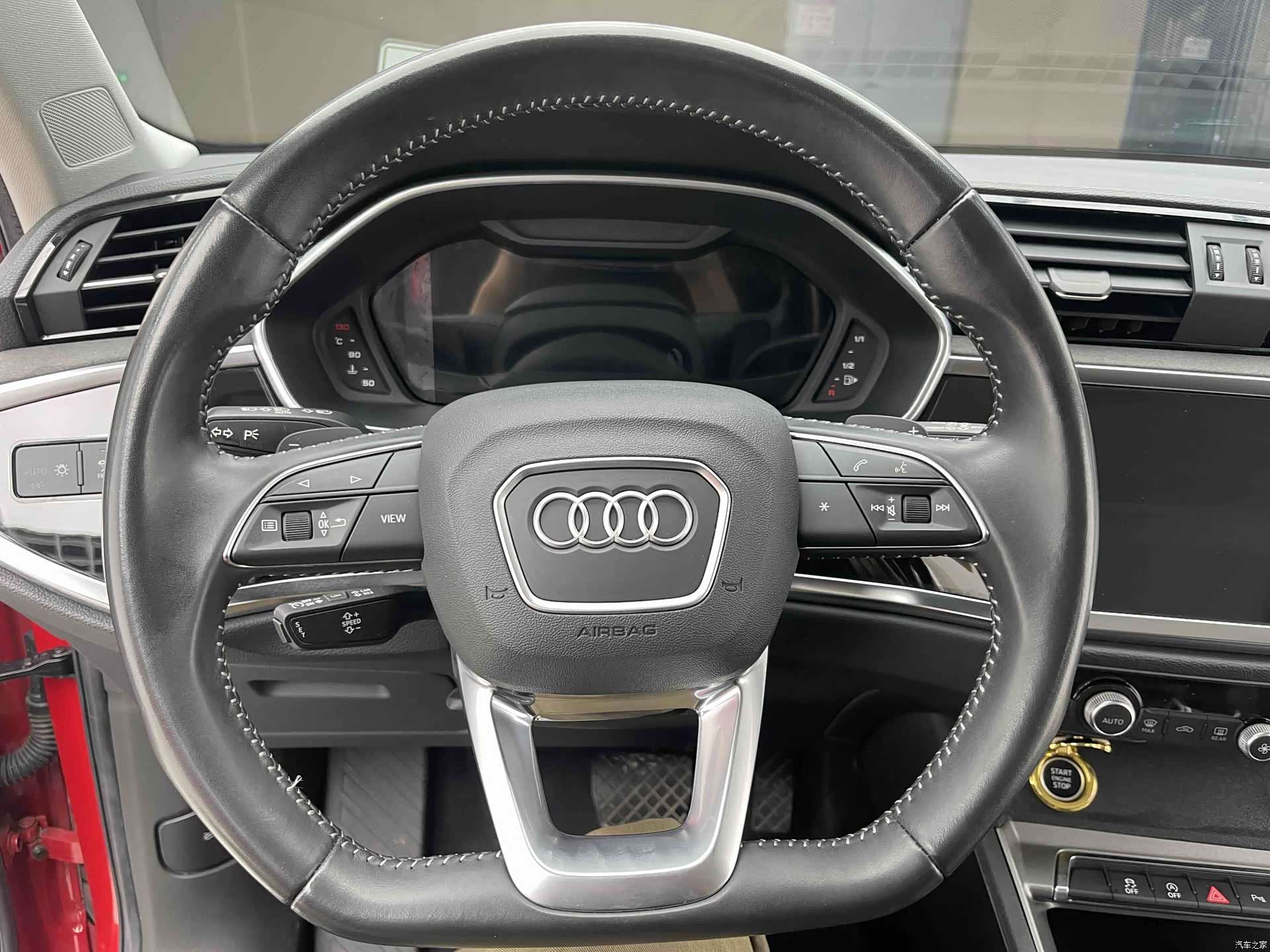 Audi Q3, 2022 11