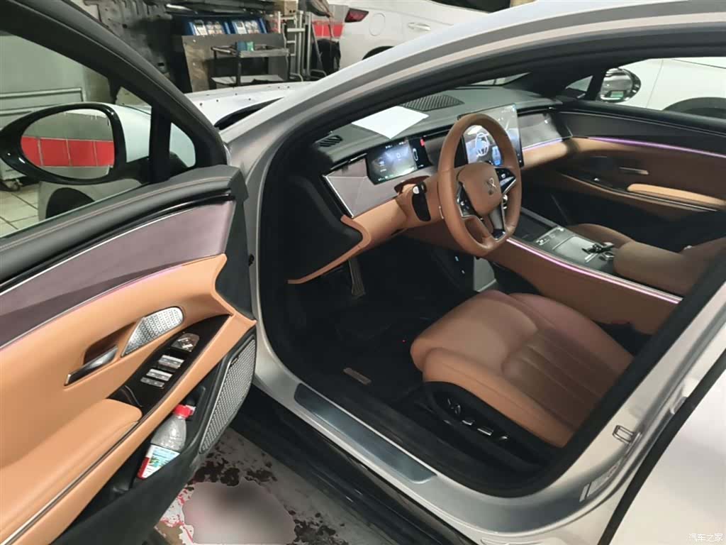 BYD Han, 2025 16