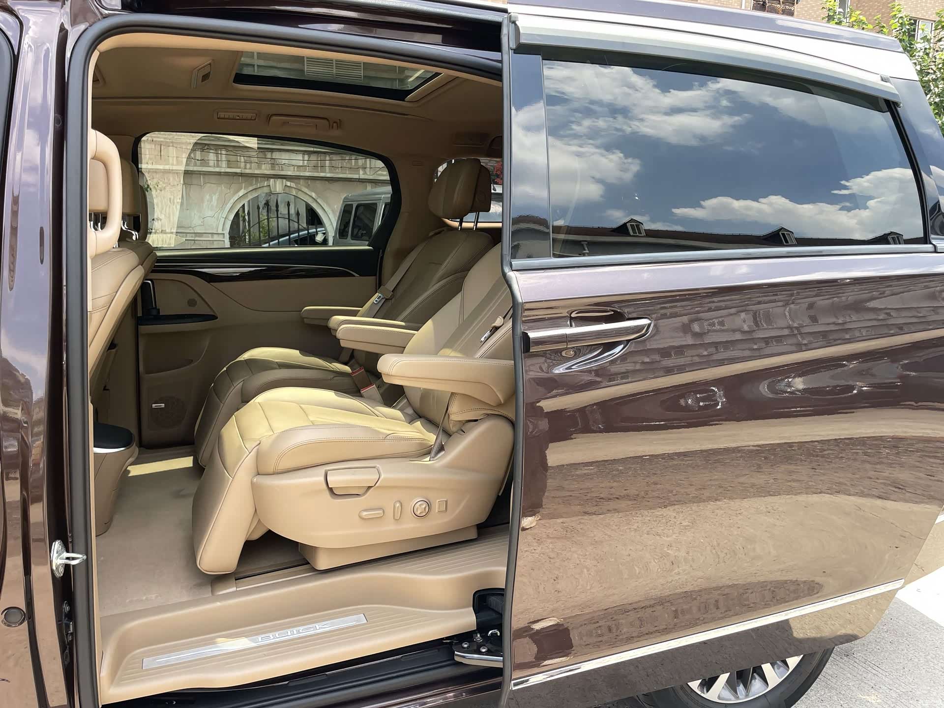 Buick GL8, 2017 14