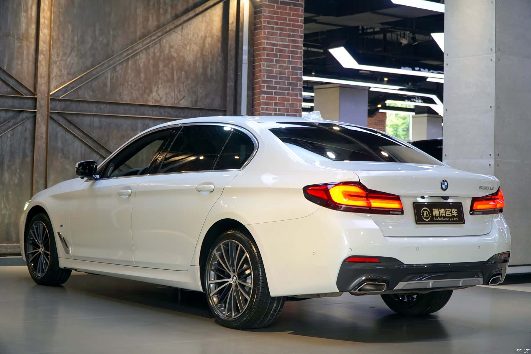 BMW 5 Series, 2023 4