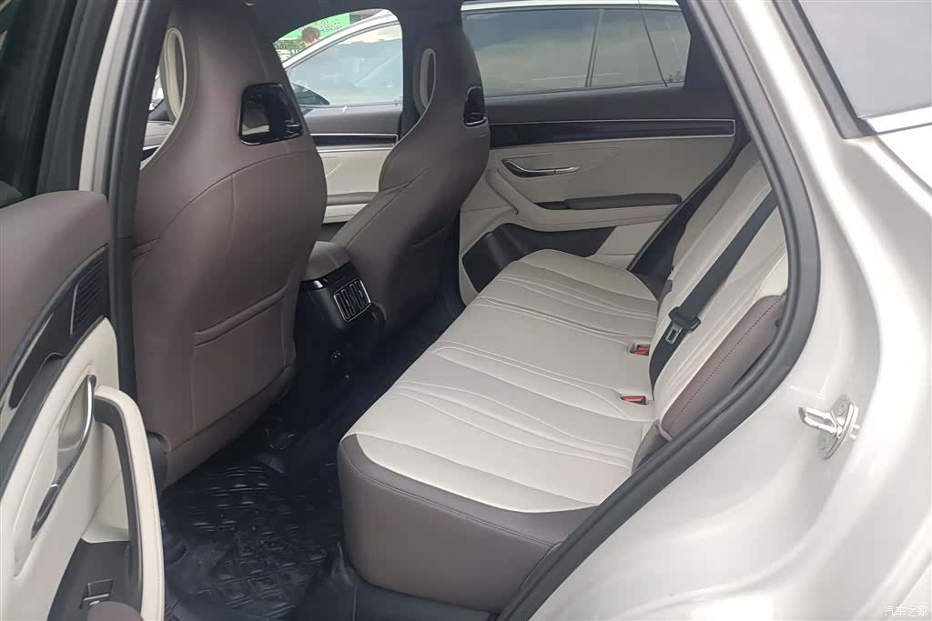 BYD Song, 2025 11