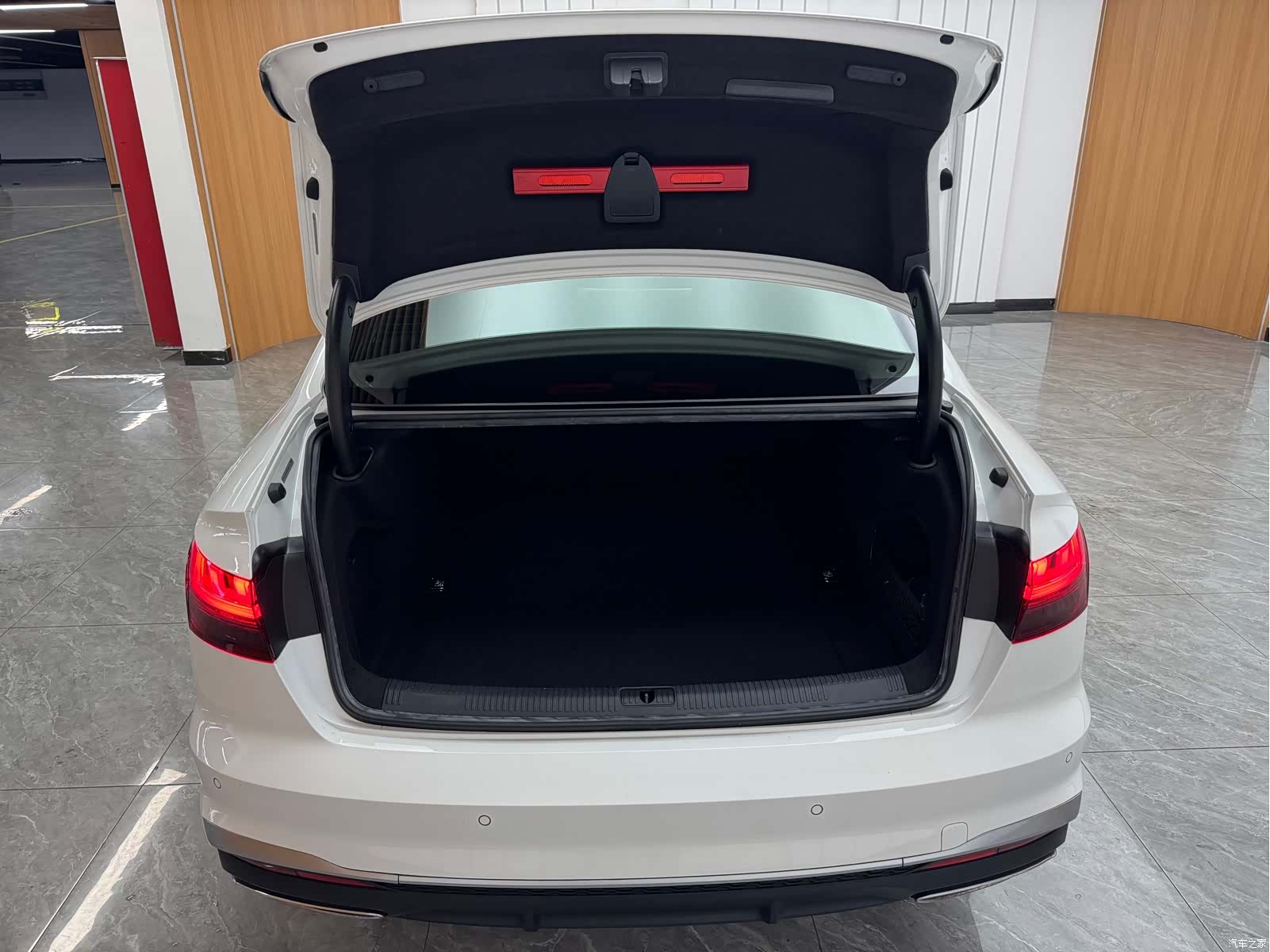 Audi A4L, 2022 18