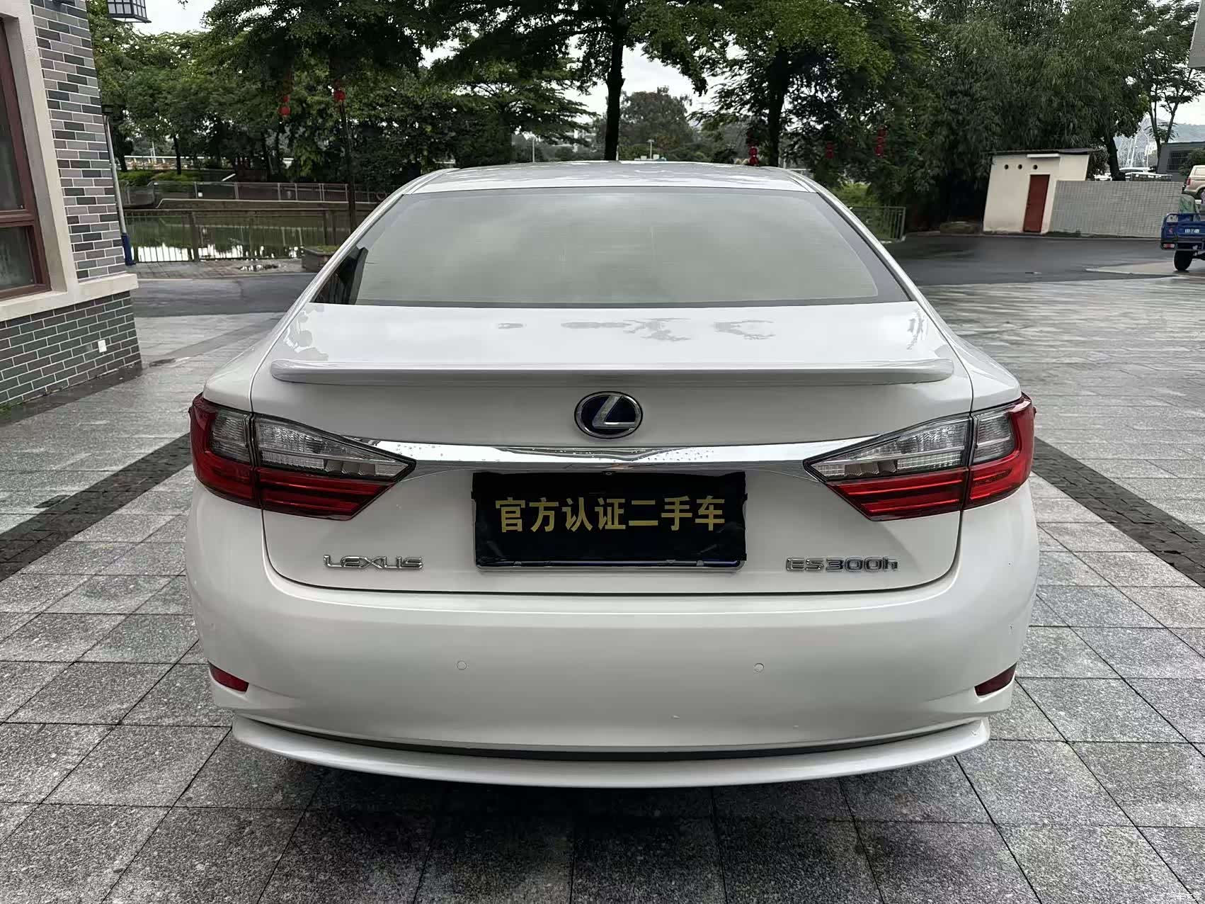 Lexus ES, 2016 все фото