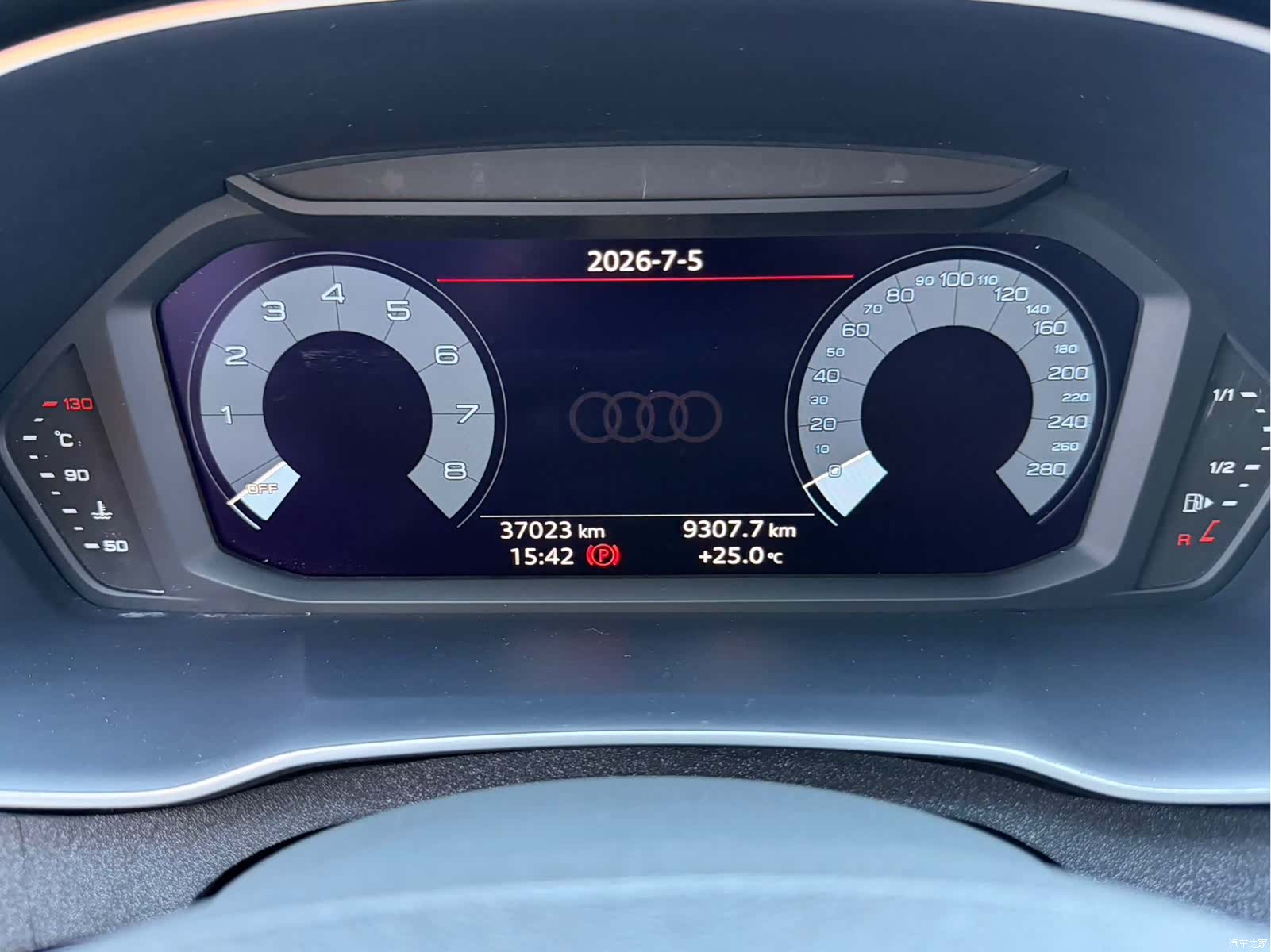 Audi Q3, 2023 11