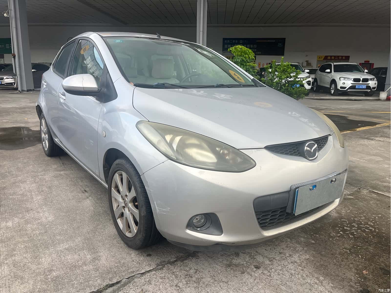 Mazda 2, 2010 3