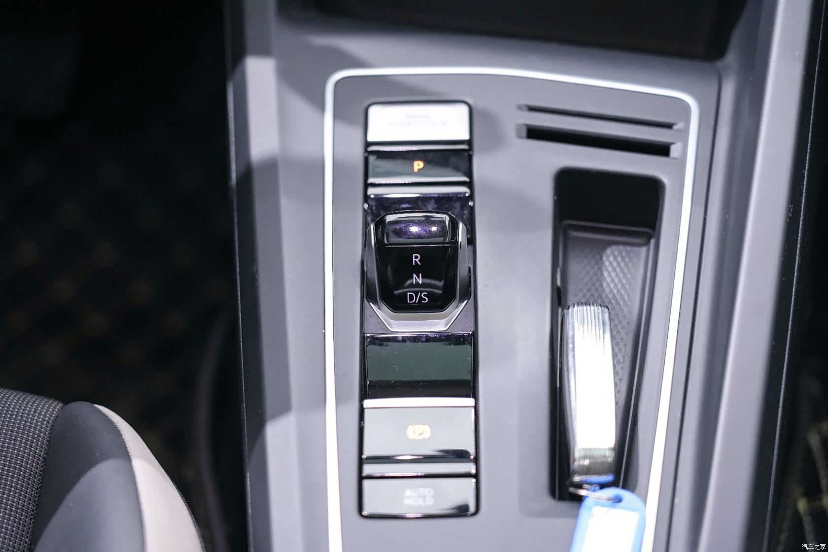 Volkswagen Golf, 2023 23