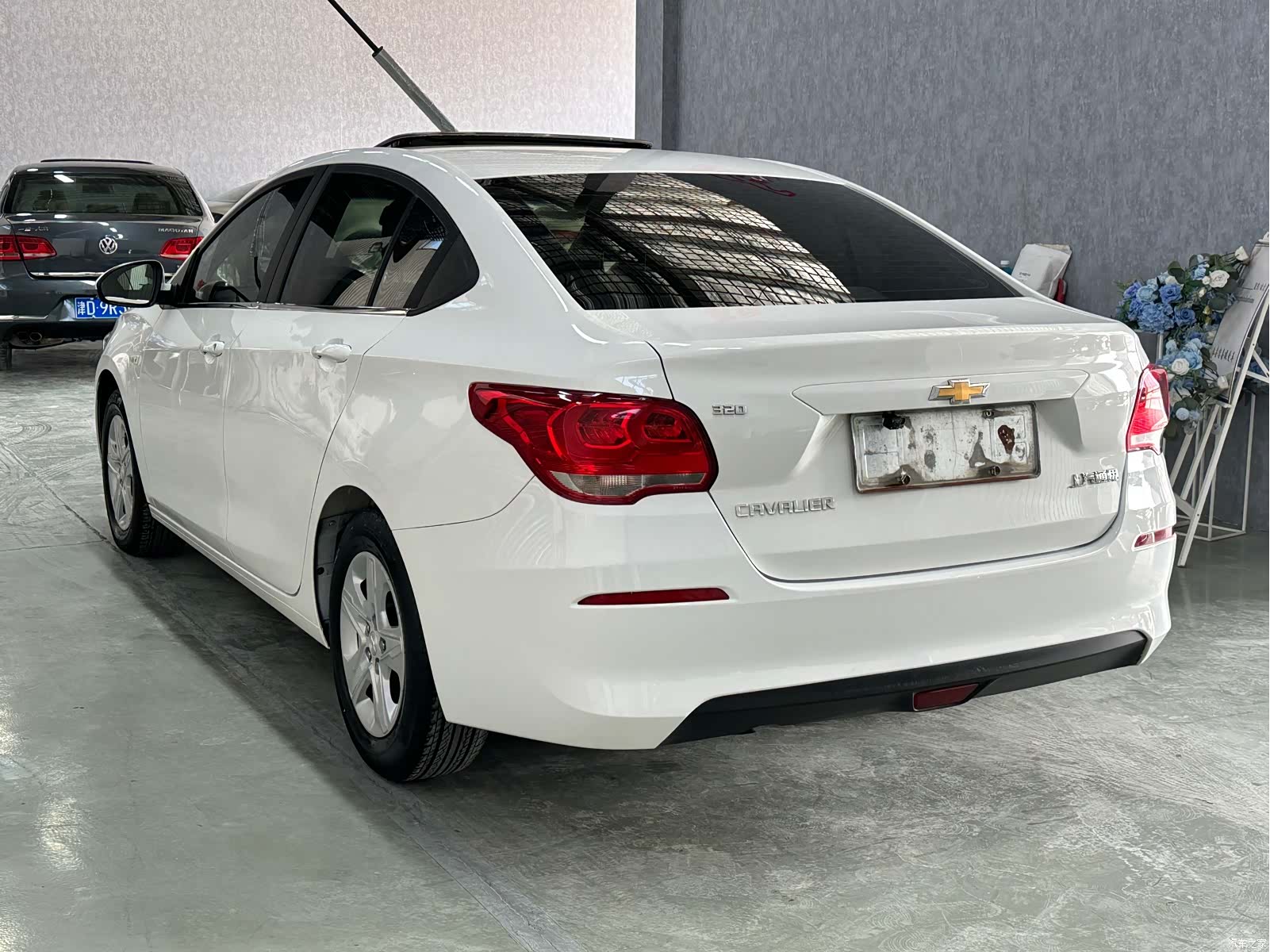 Chevrolet 320, 2019 все фото