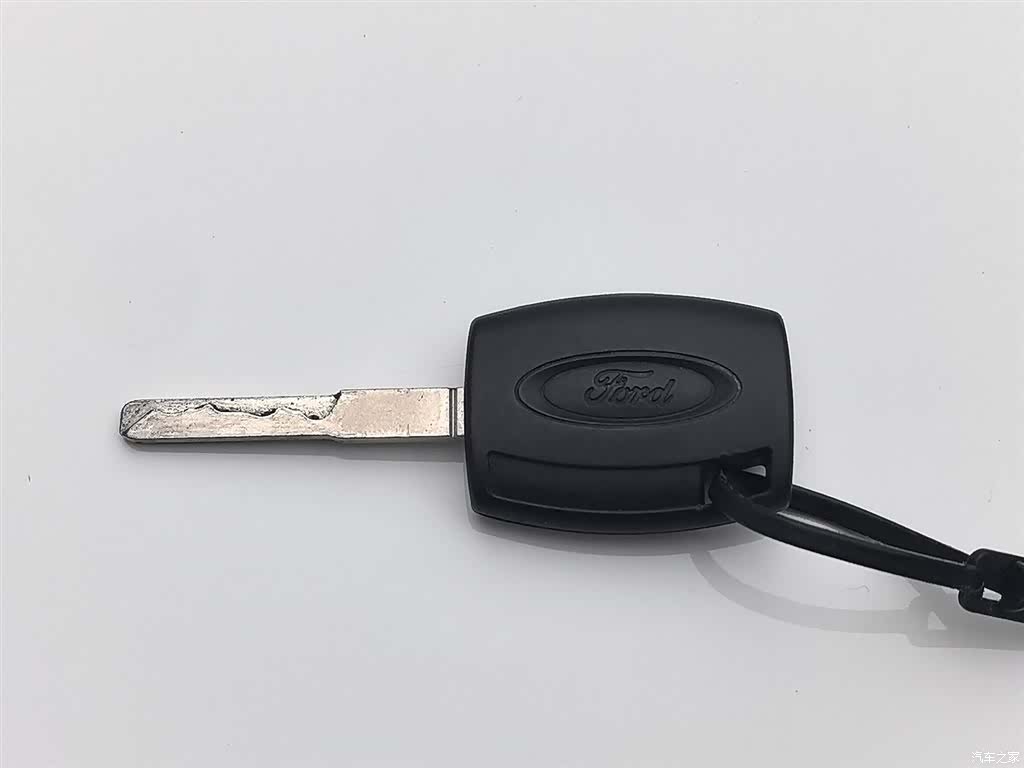 Ford Focus, 2013 19