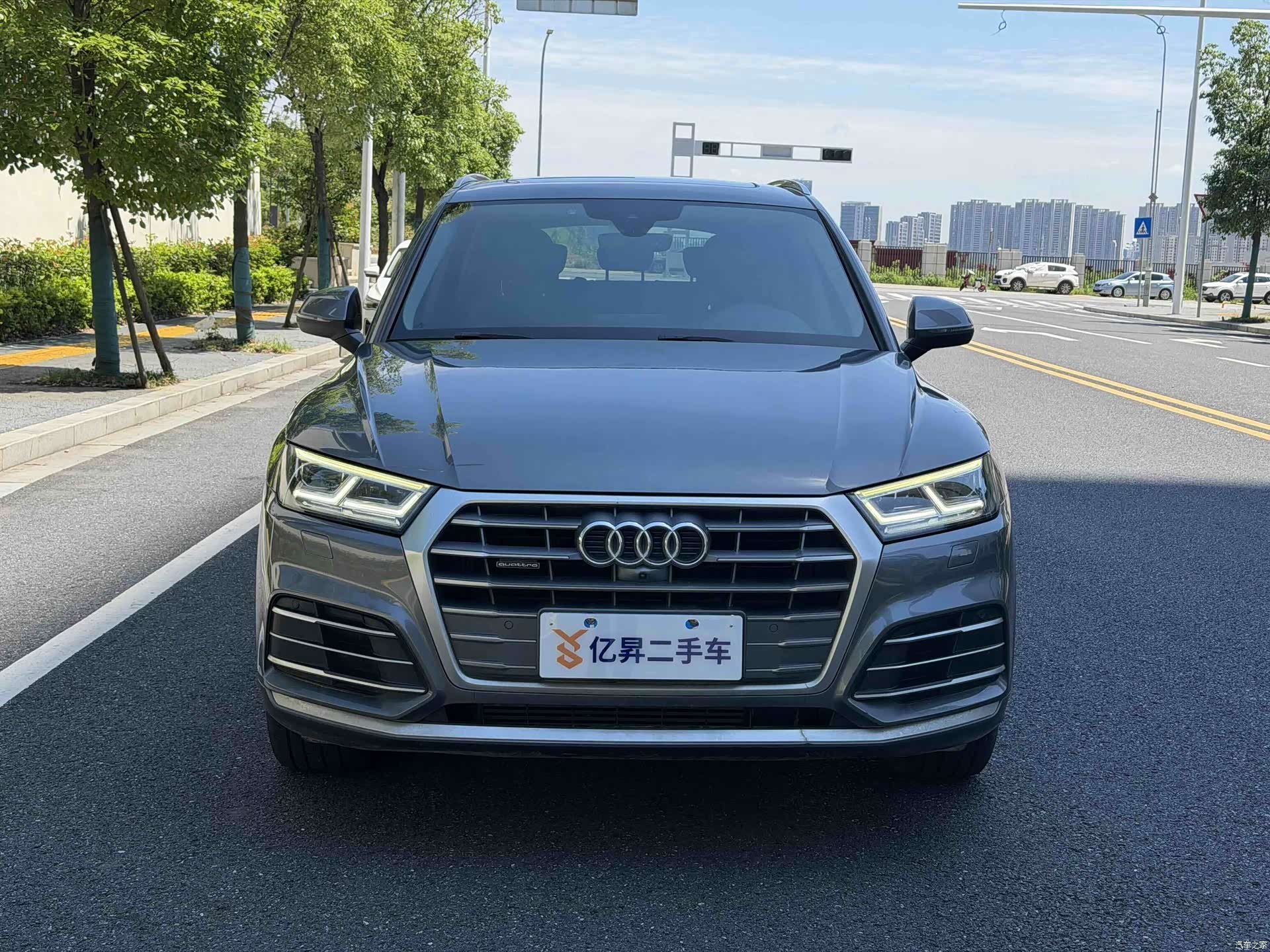 Audi Q5L, 2021 2