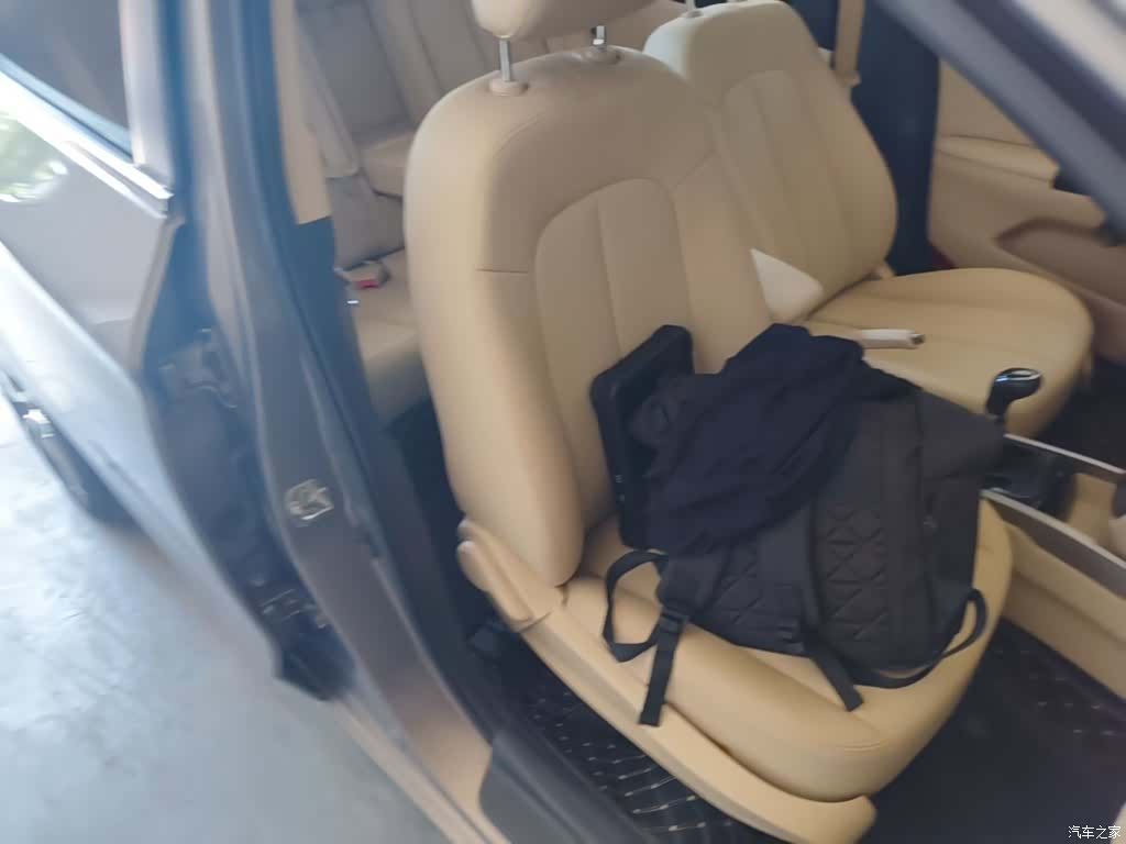 Changan Eado, 2015 25