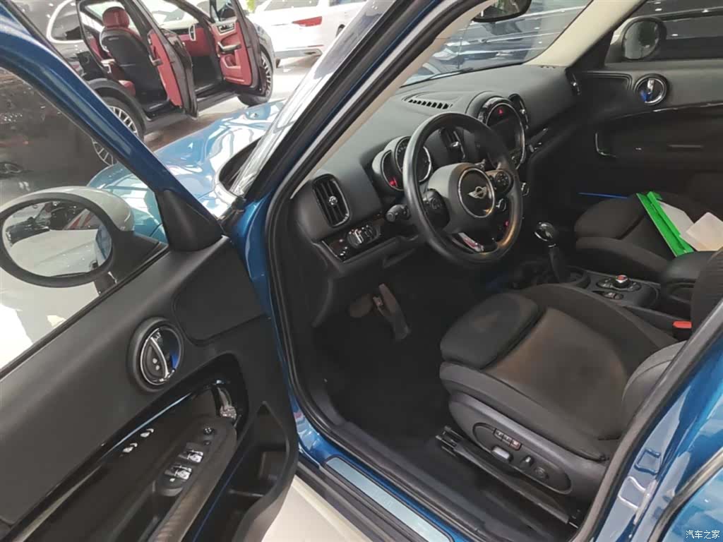 Mini Countryman, 2018 15