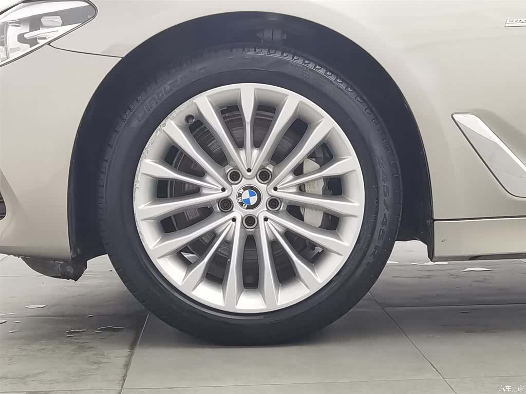 BMW 5 Series, 2018 17