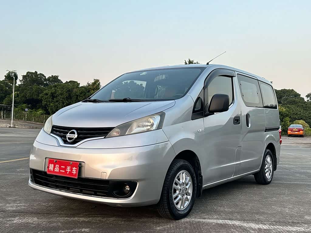Nissan NV200