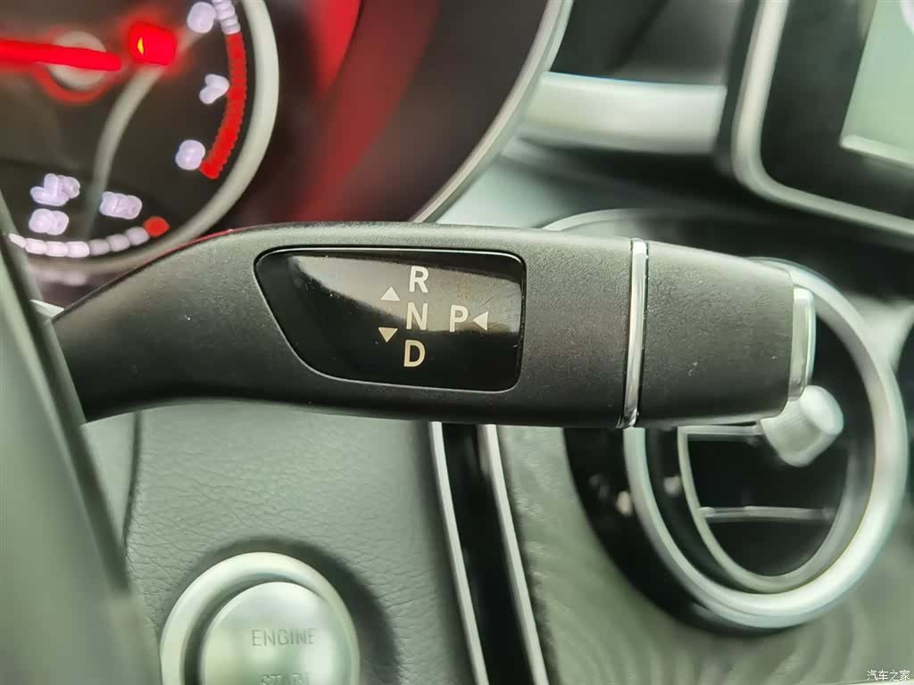 Mercedes-Benz C-Class, 2018 13