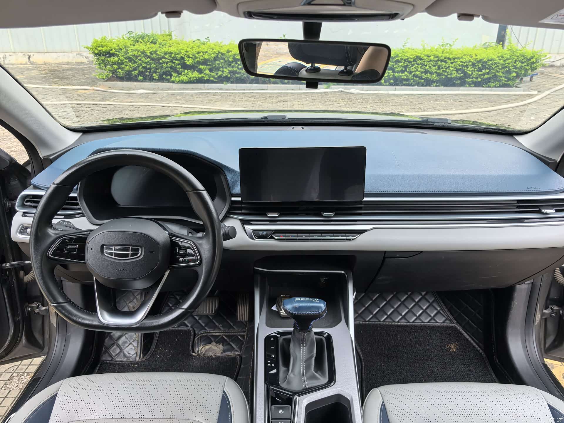 Geely Emgrand, 2021 16