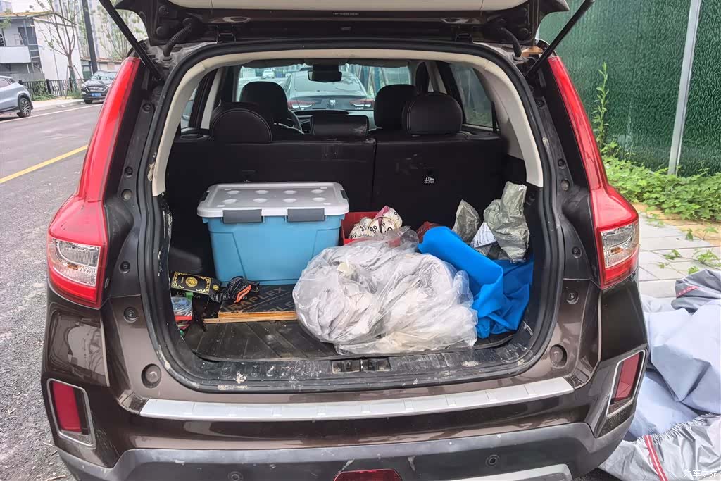 Geely X6, 2017 4