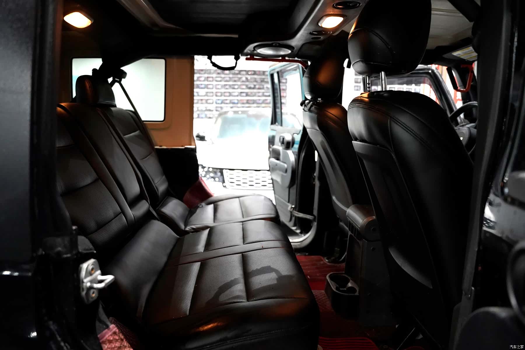 Jeep Wrangler, 2009 11