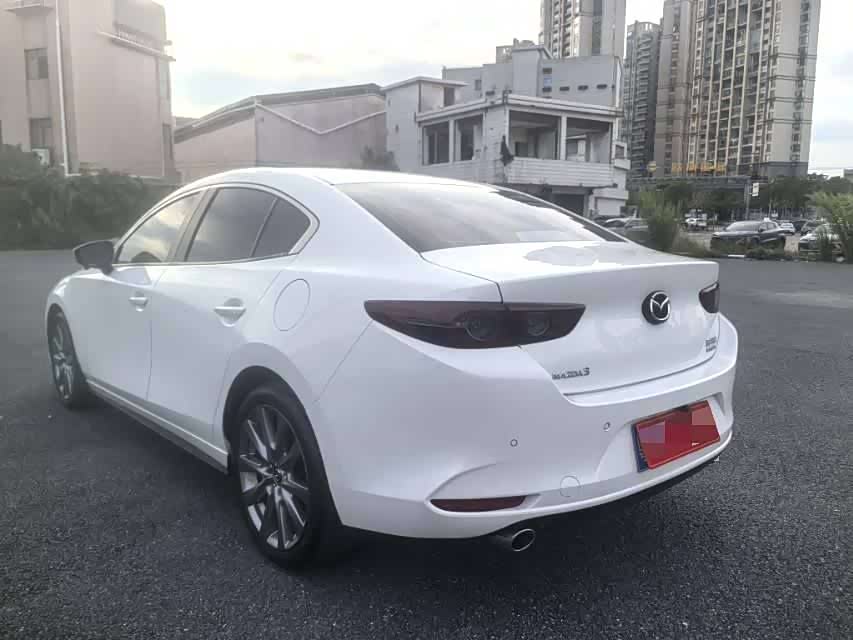 Mazda 3 Angkesaila