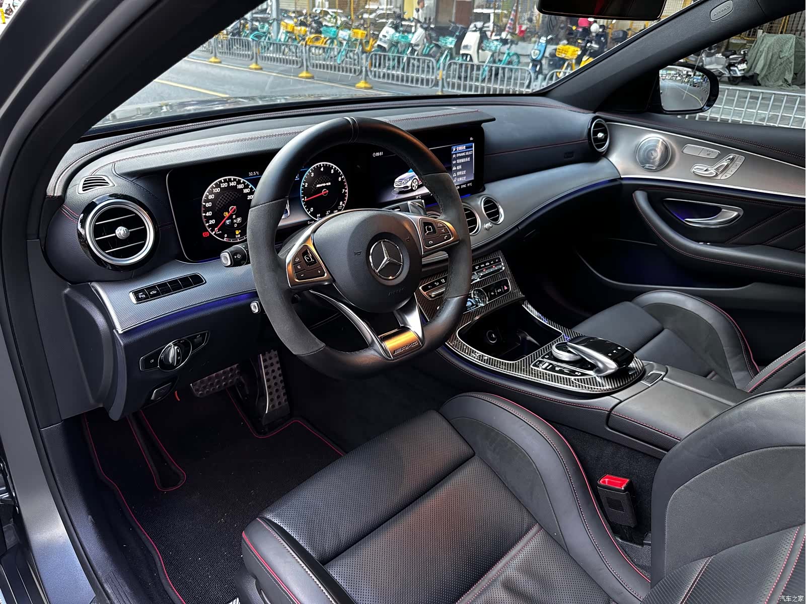 Mercedes-Benz E-Class, 2018 4
