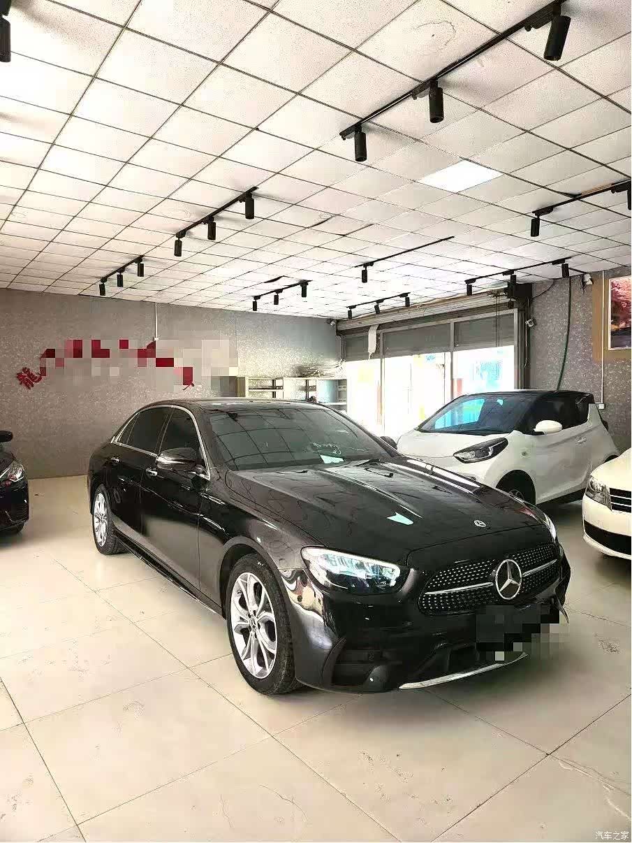 Mercedes-Benz E-Class, 2023 3