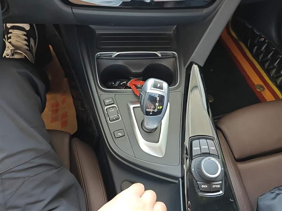 BMW 3 Series 2018, фото 14