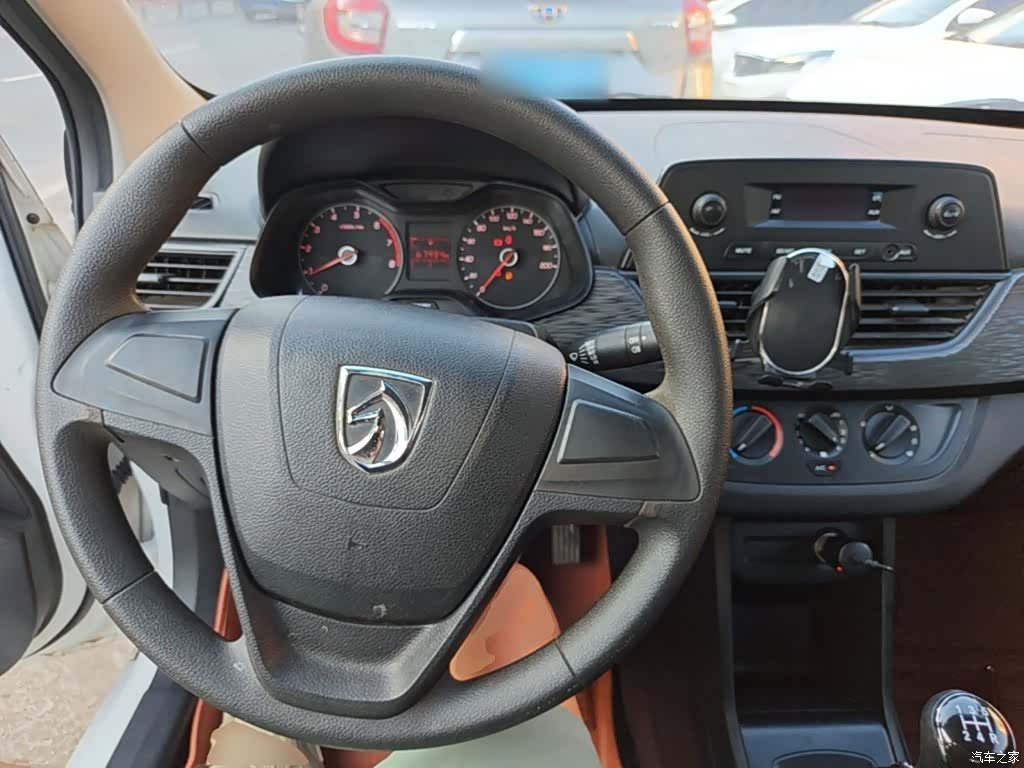 Wuling 310, 2017 10