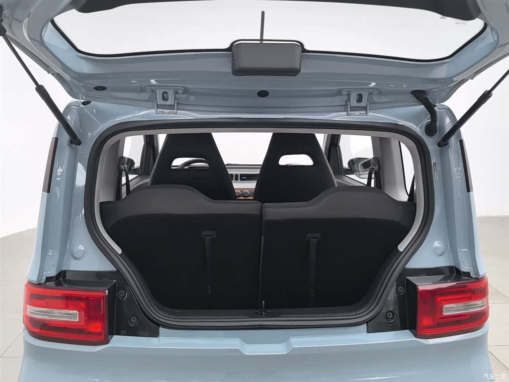 Wuling MINIEV, 2022 16