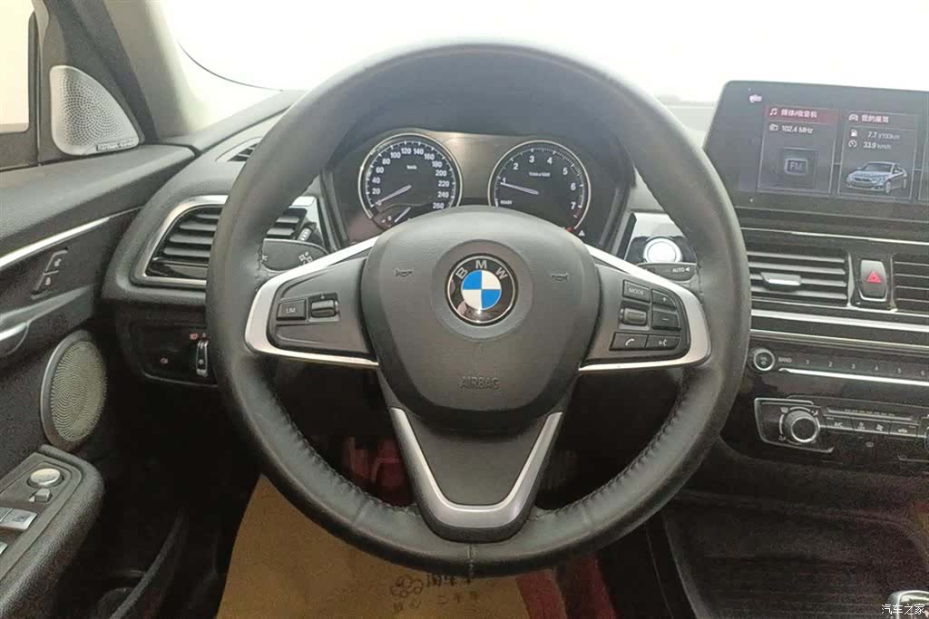 BMW 1 Series, 2022 15