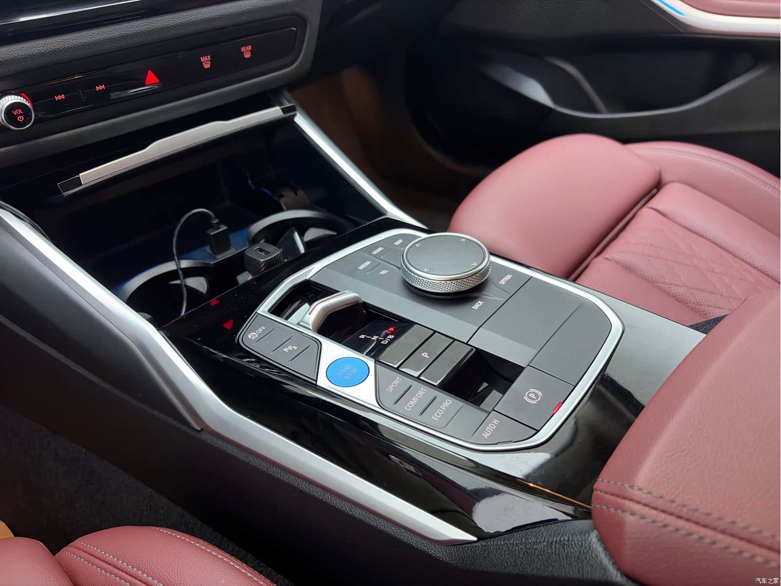 BMW i3, 2023 все фото