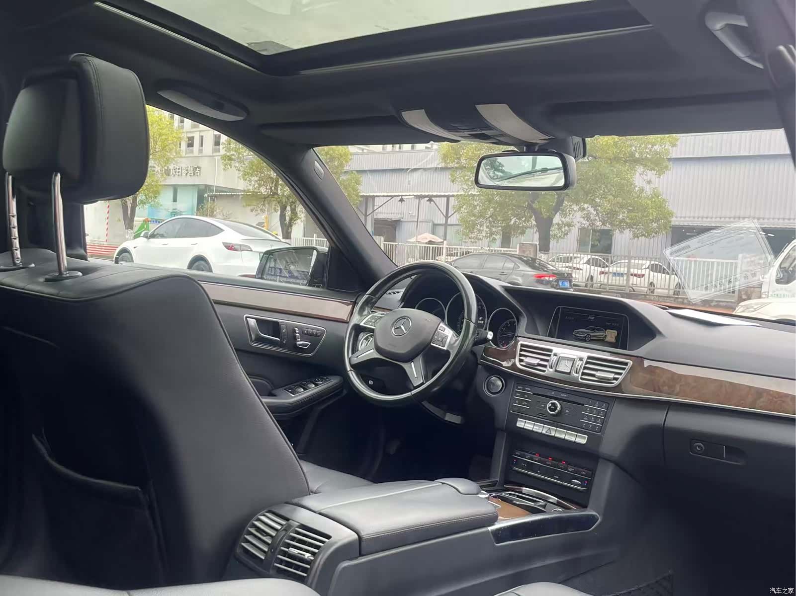 Mercedes-Benz E-Class, 2015 6