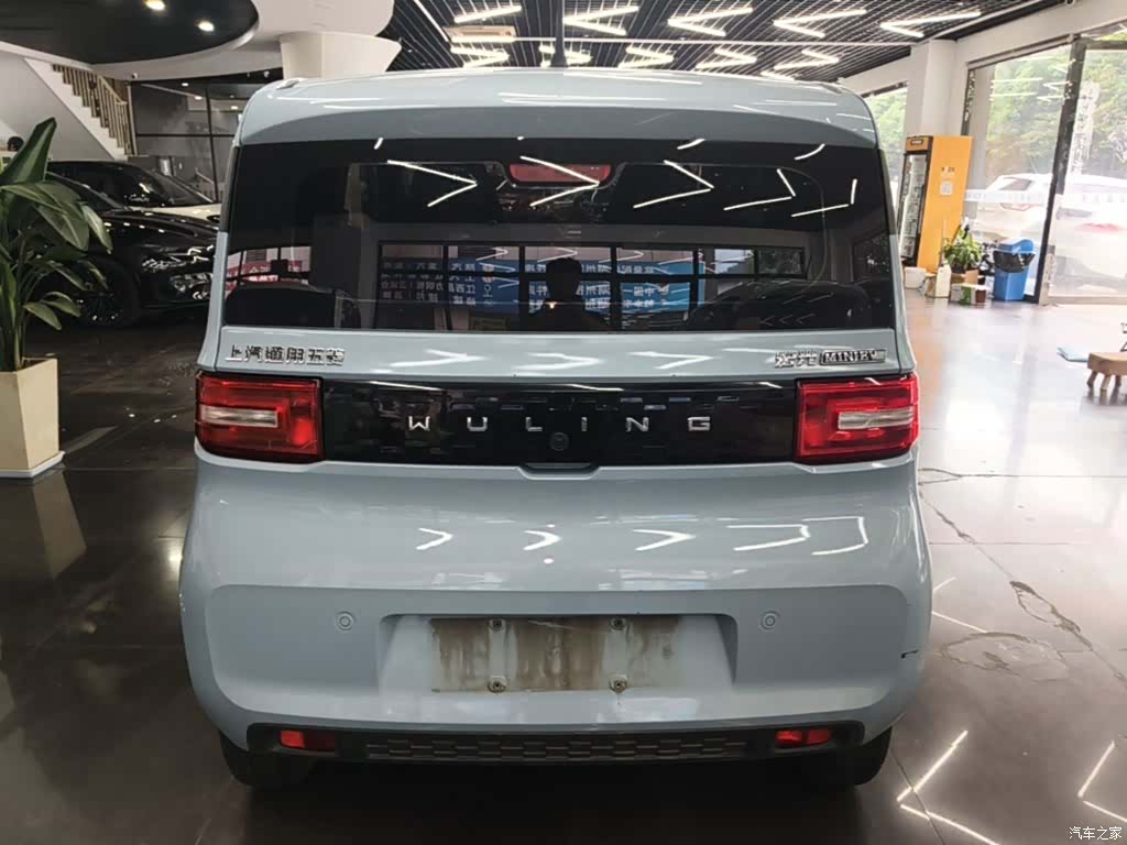Wuling MINIEV, 2022 6
