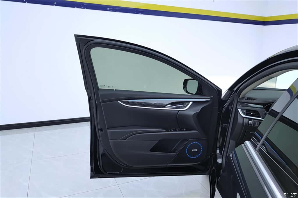 Cadillac XTS, 2019 7