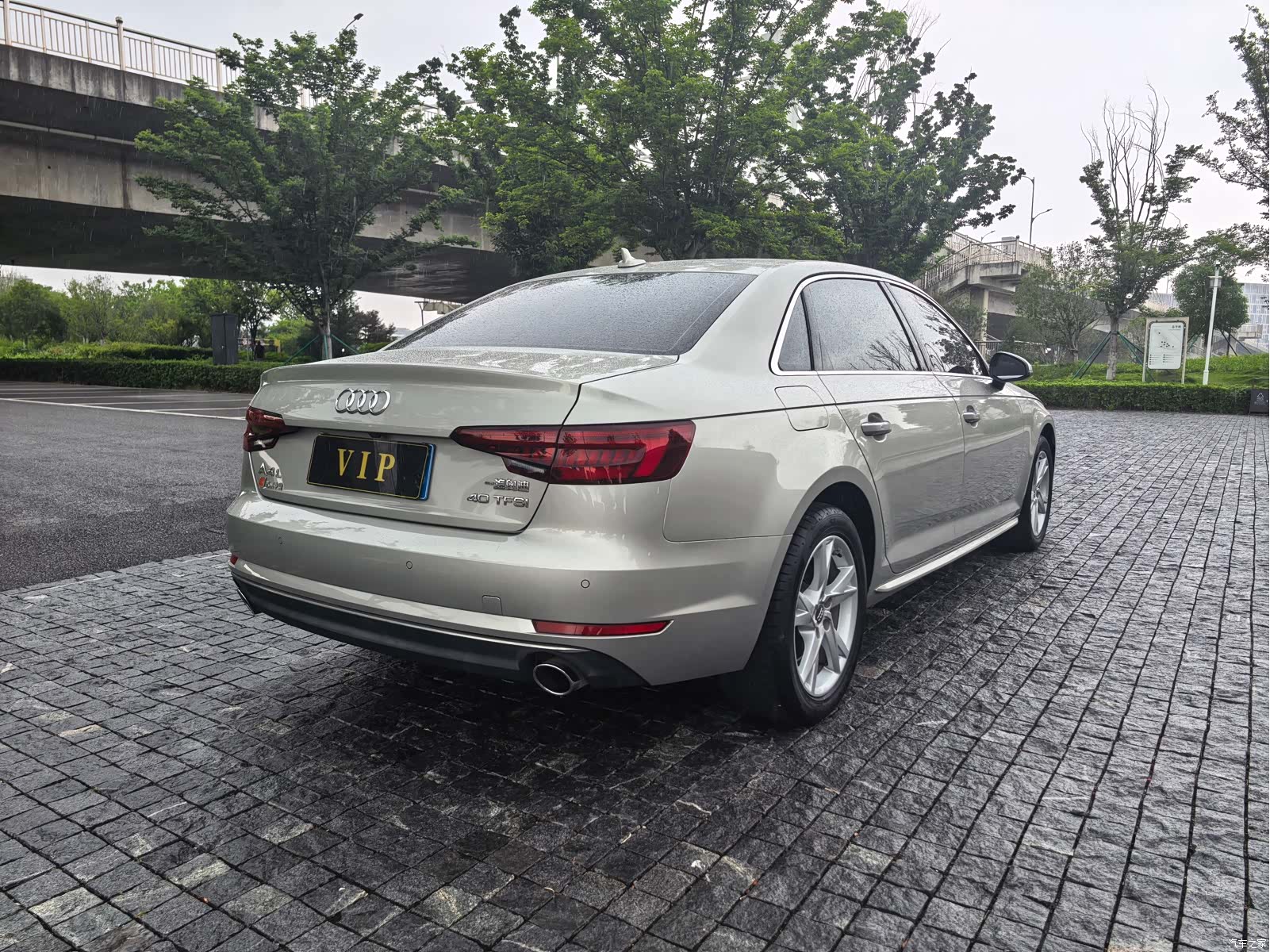 Audi A4L, 2018 8