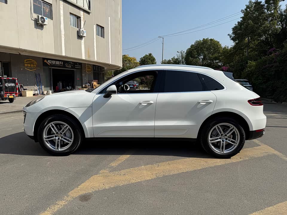 Porsche Macan