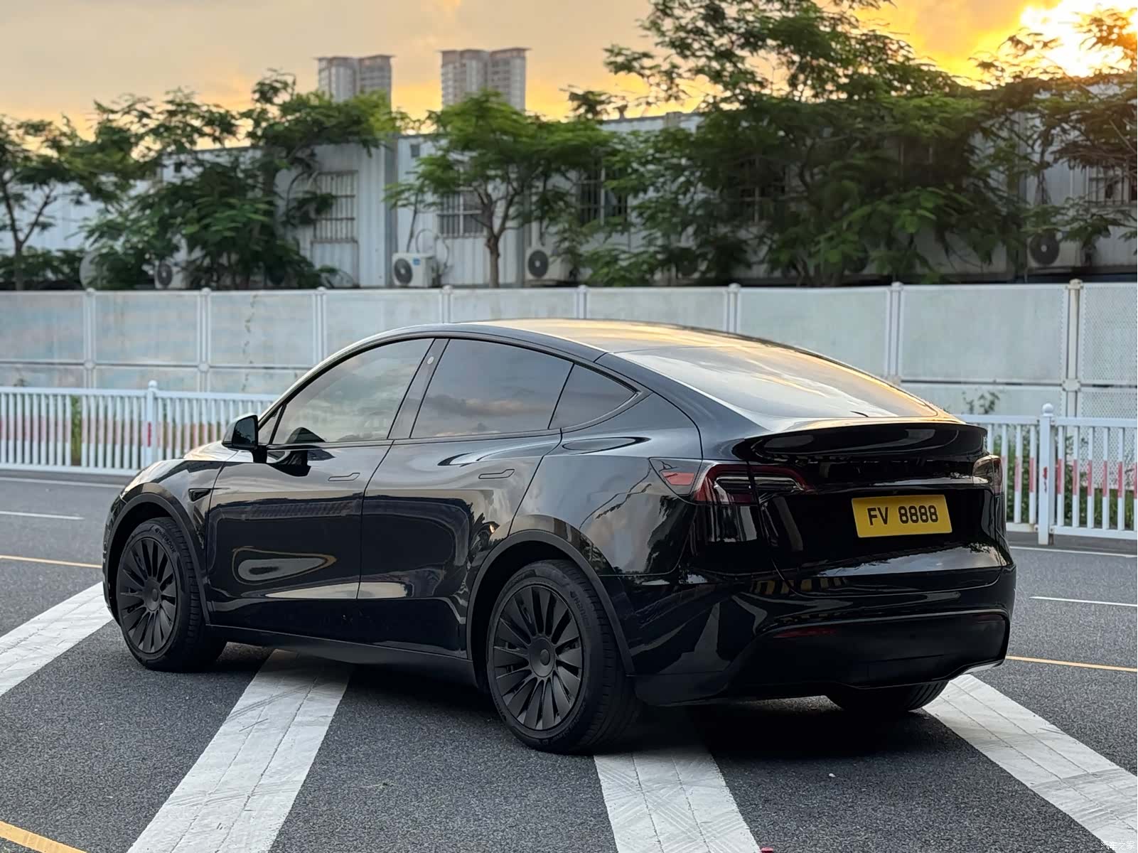 Tesla Model Y, 2023 6
