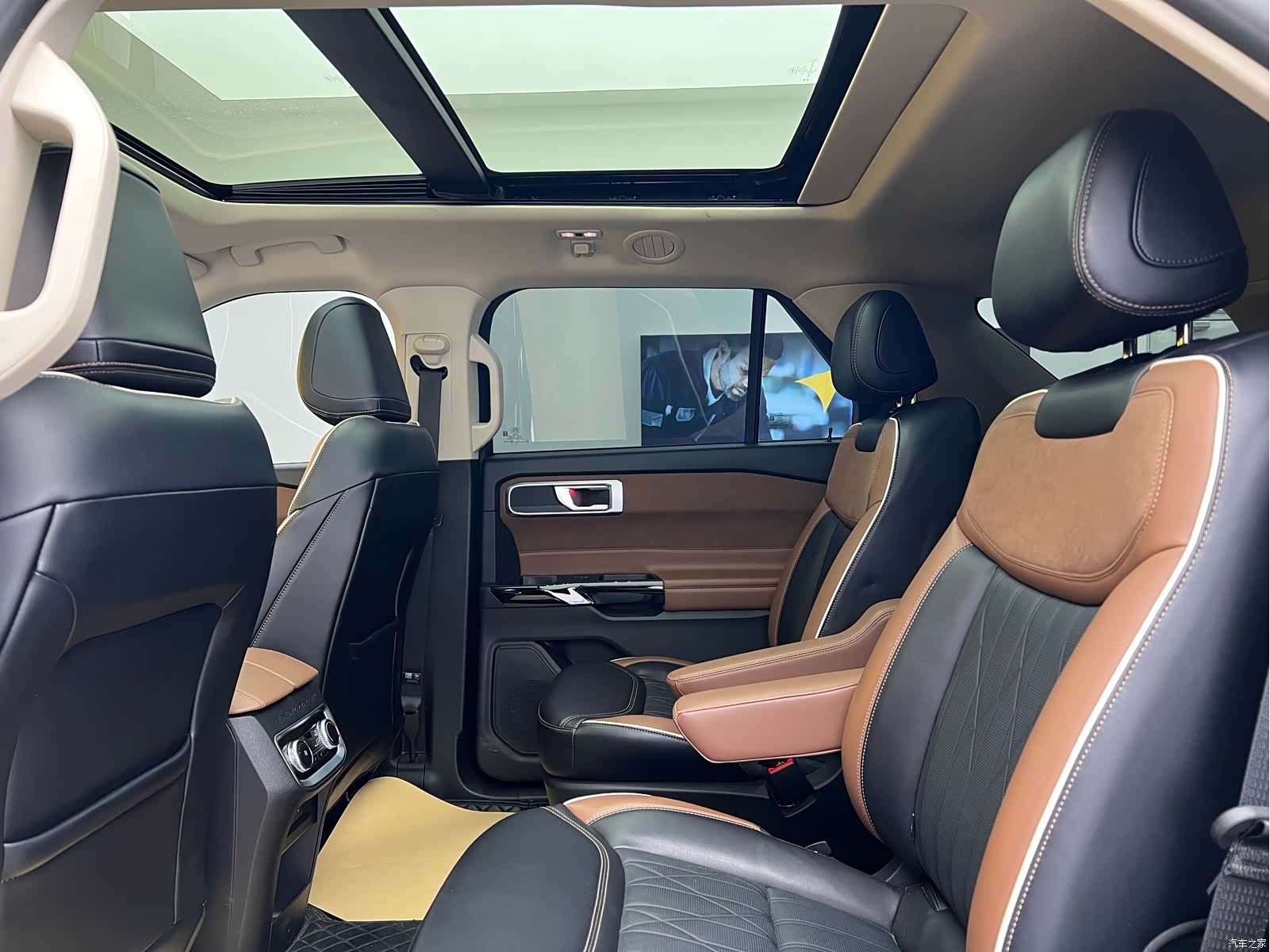 Ford Explorer, 2024 9