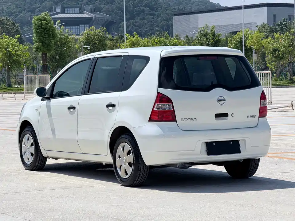 Nissan Liwei