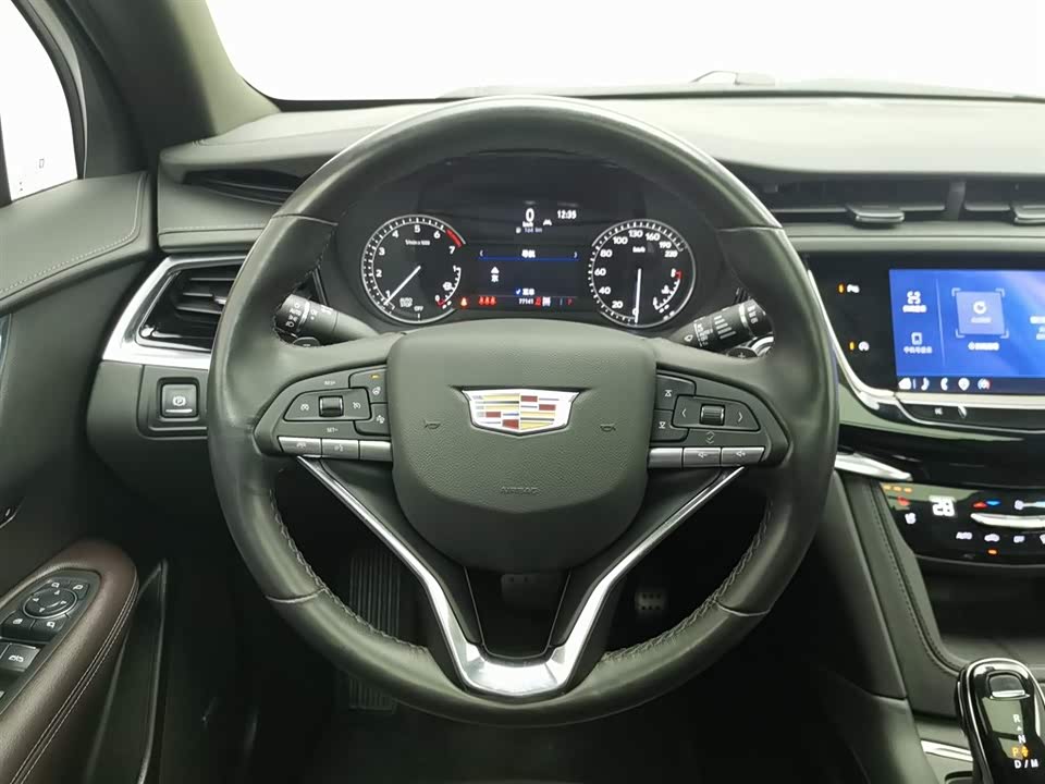 Cadillac XT6