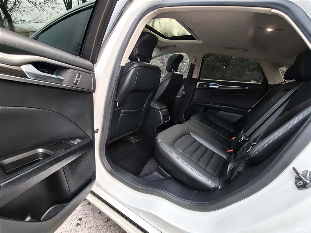 Ford Mondeo, 2017 13