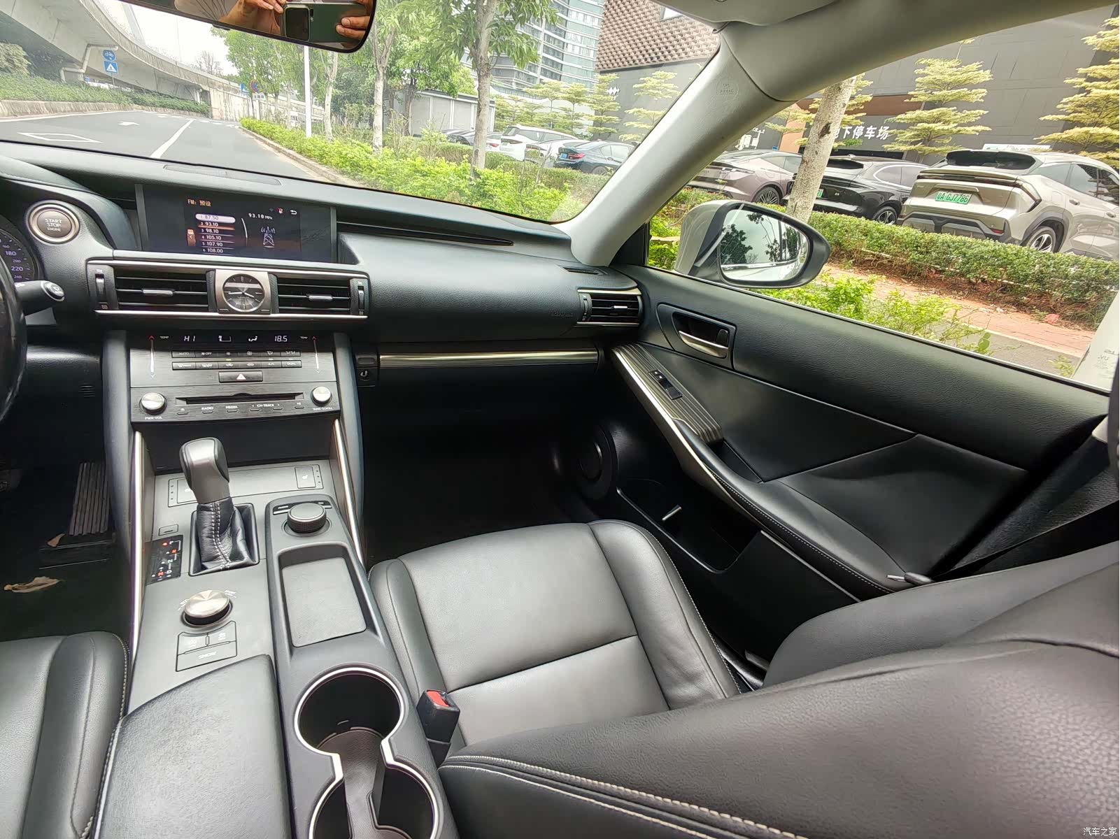 Lexus IS, 2018 13