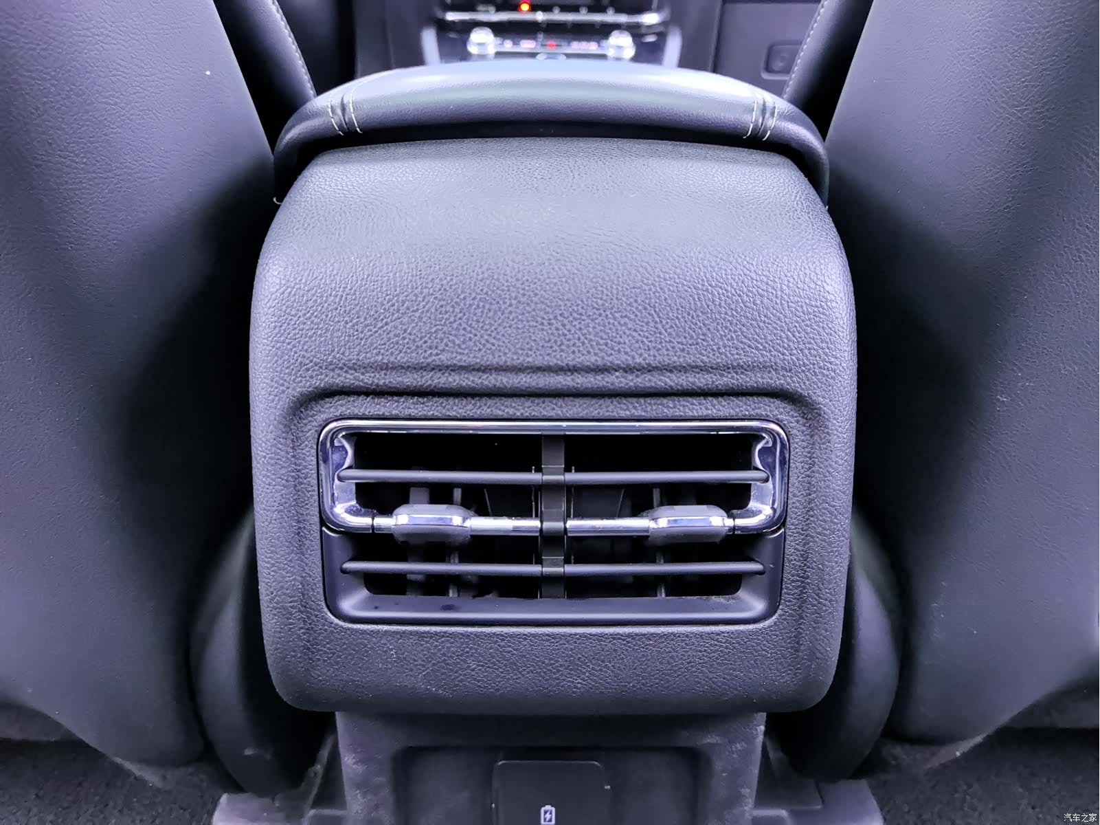 Lincoln Corsair, 2022 17