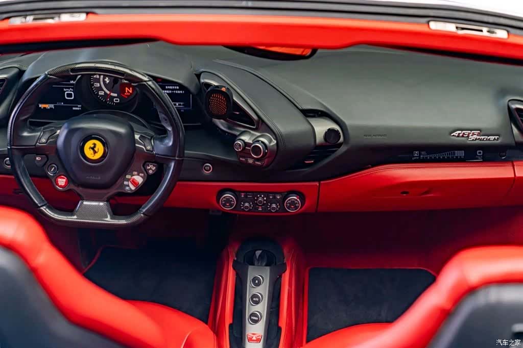 Ferrari 488, 2018 8